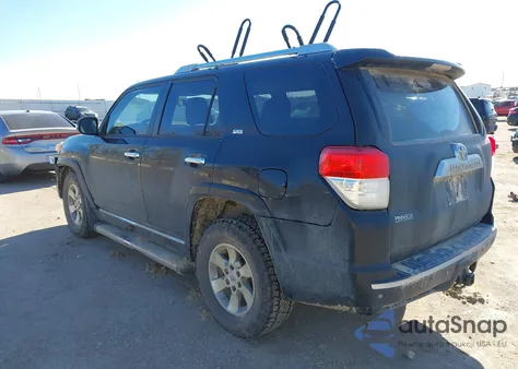 2013 Toyota 4Runner Sr5 z USA, uszkodzony, nr VIN JTEBU5JR1D5145320